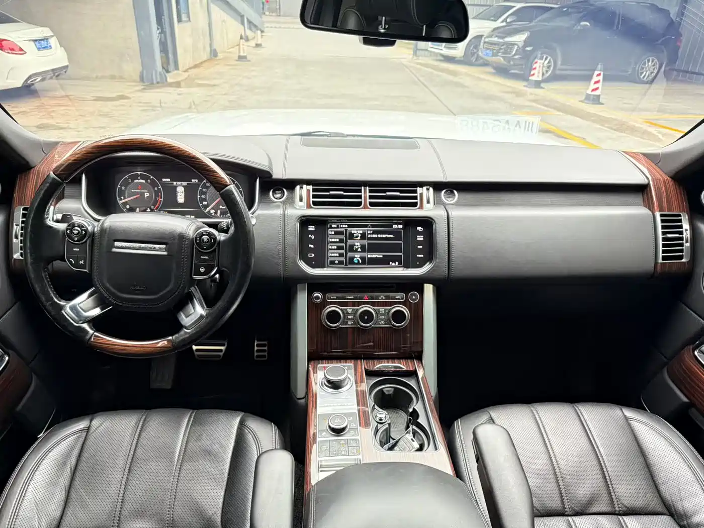 Land Rover Range Rover 2013 5.0 SC V8 AB Ultimate Genesis Edition фото 4