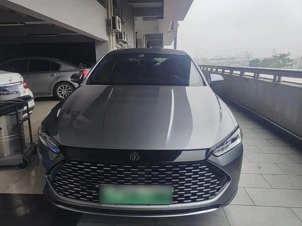 BYD Qin PLUS 2021 DM-i 55KM Flagship фото 3