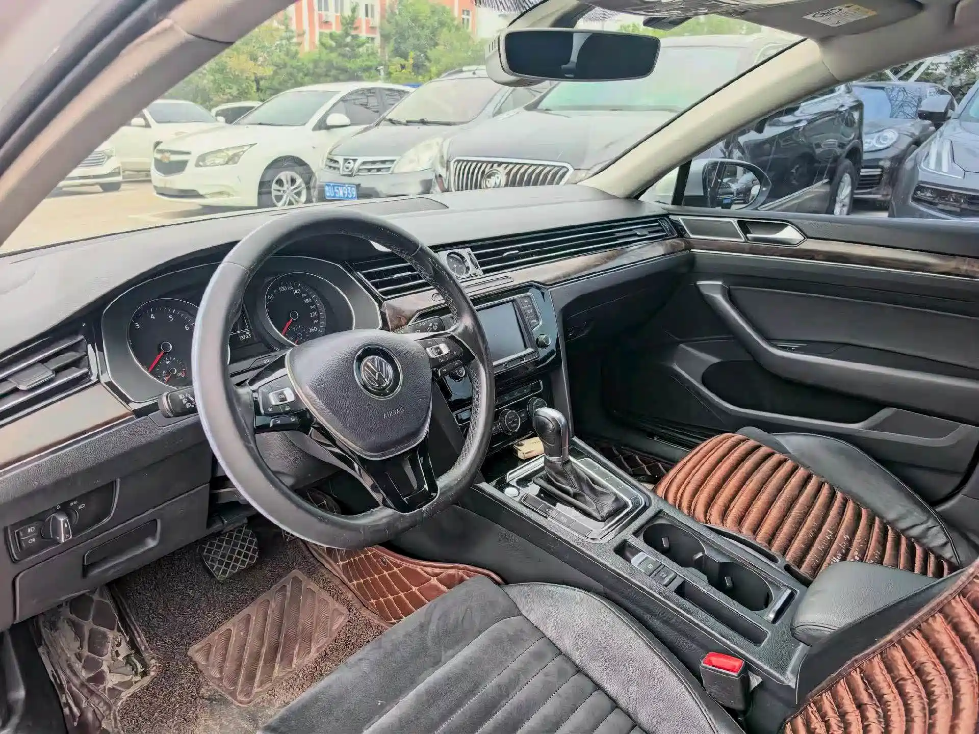 Фото 5 - Volkswagen Magotan
