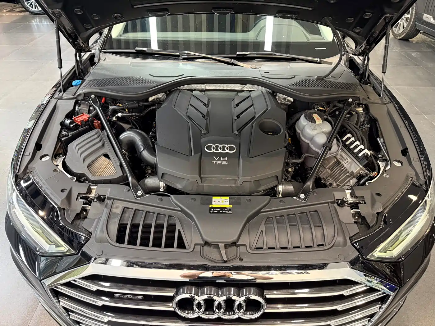 Audi A8 2021 A8L 50 TFSI quattro Comfort фото 17