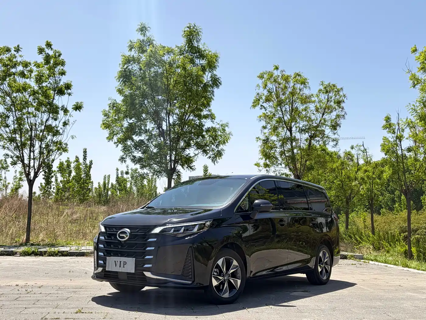 GAC Trumpchi Trumpchi M6 2023 PRO 270T DCT Luxury Edition
