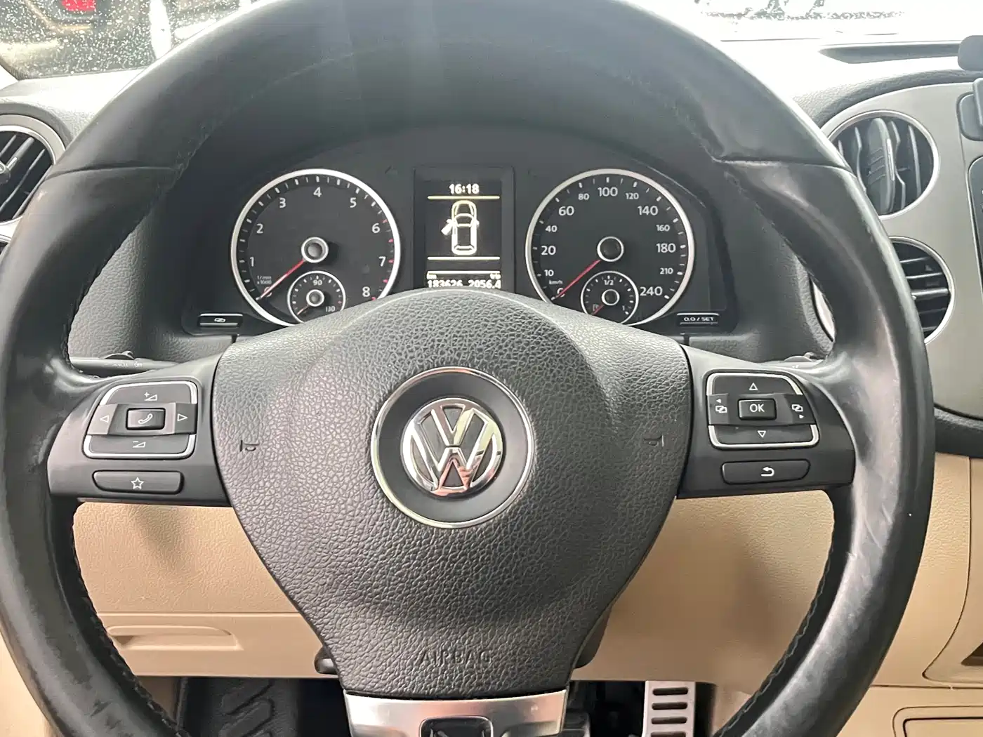 Volkswagen Tiguan 2012 1.8TSI Automatic 4WD Elite Edition фото 15