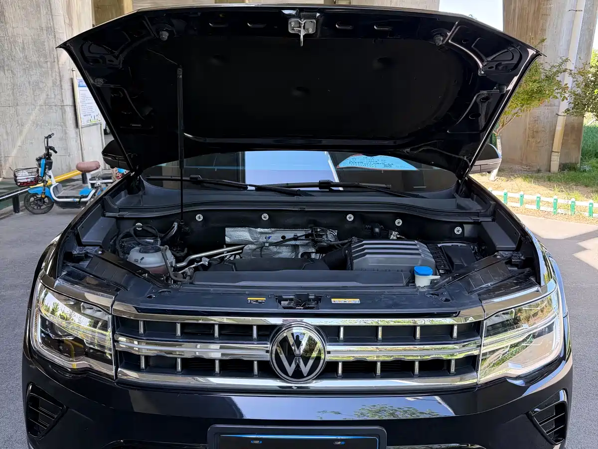 Volkswagen Teramont 2023 330TSI FWD Premium Luxury Edition фото 25