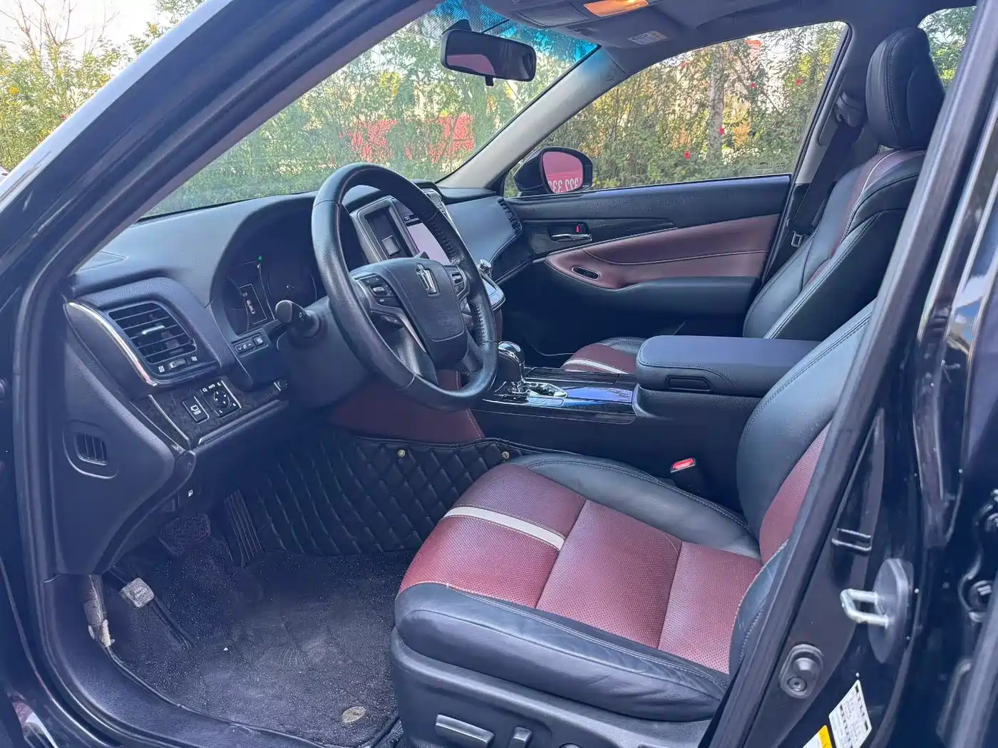 Toyota Crown 2017 2.0T Sport Edition фото 4