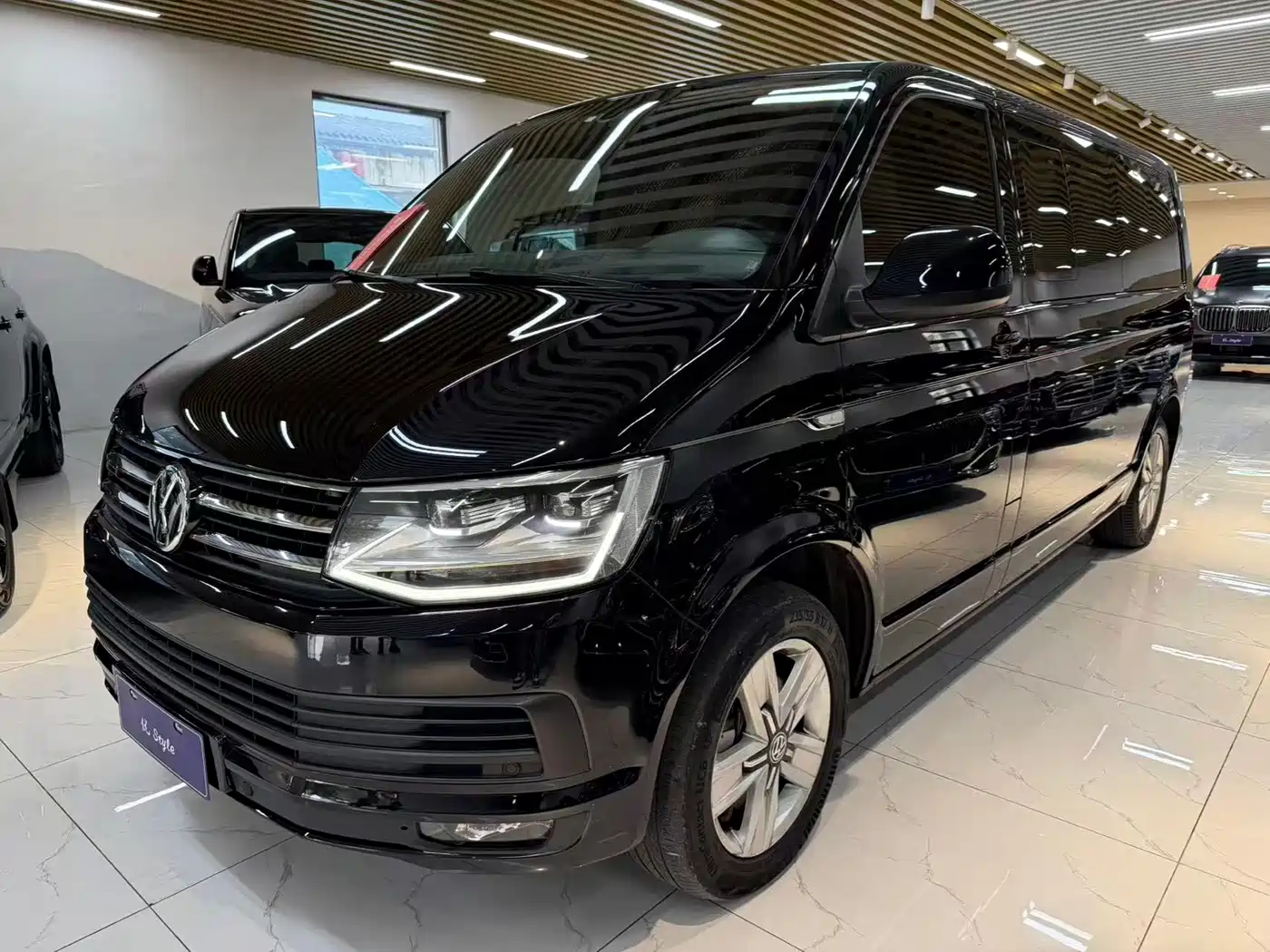 Volkswagen Caravelle 2018 2018 2.0TSI 4WD Luxury Edition 7-Seater