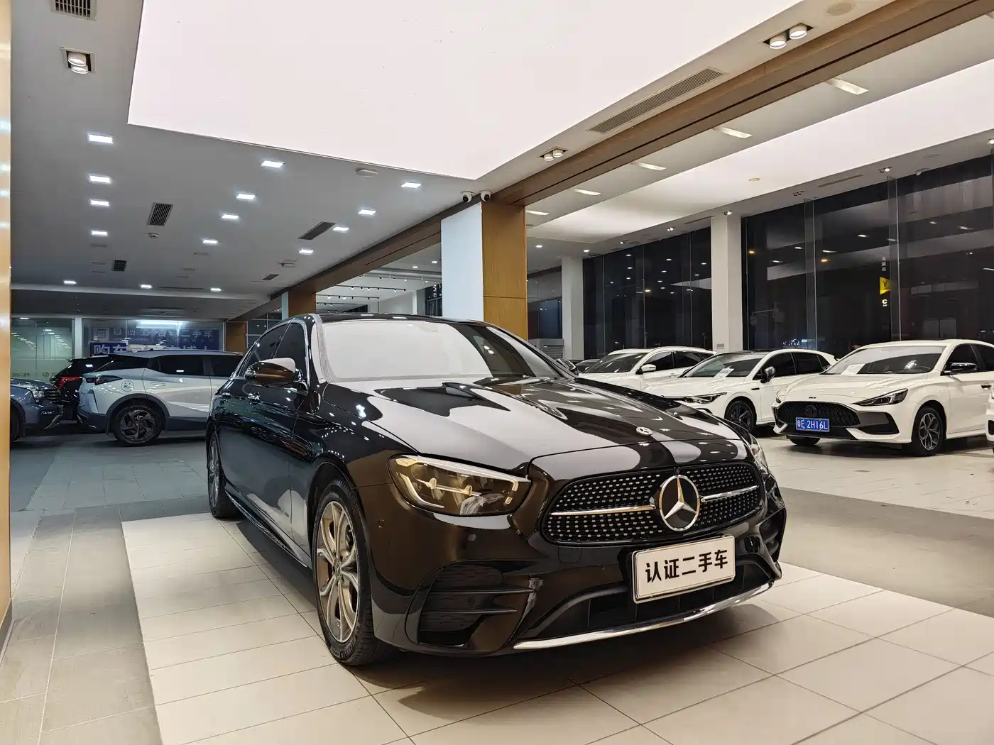 MERCEDES-BENZ E CLASS