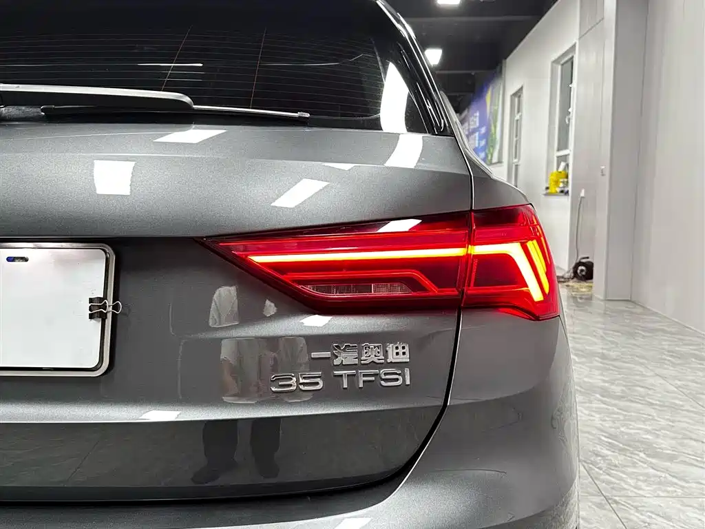 Audi Q3 2023 35 TFSI Fashion Dynamic (1.4T) фото 8