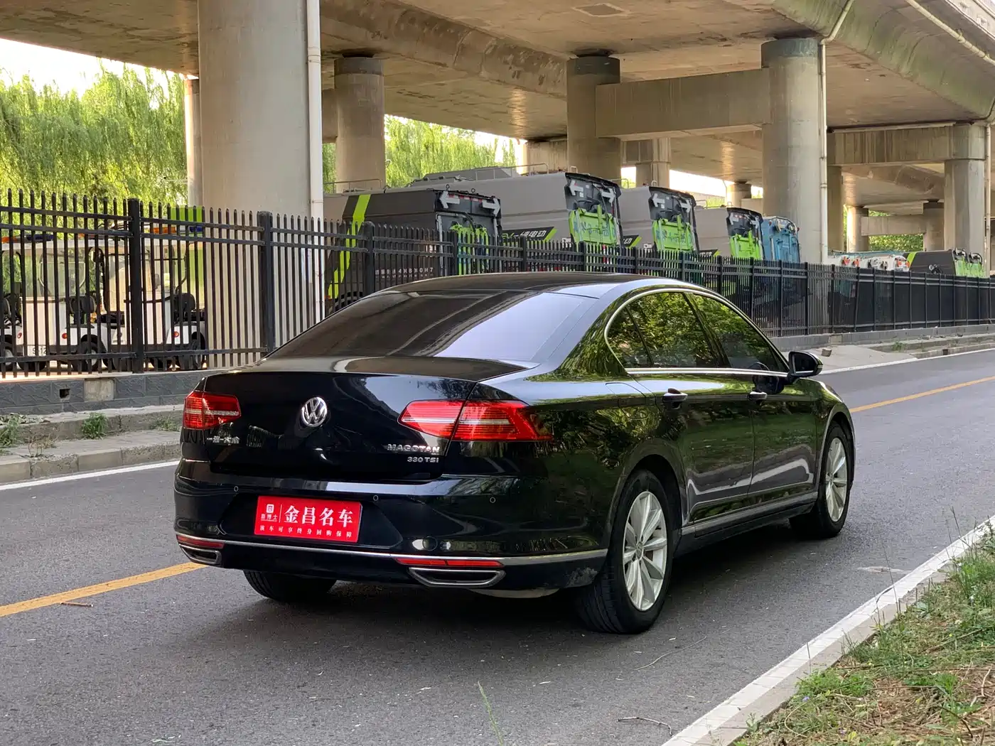 Volkswagen Magotan 2019 330TSI DSG Leading China V фото 5