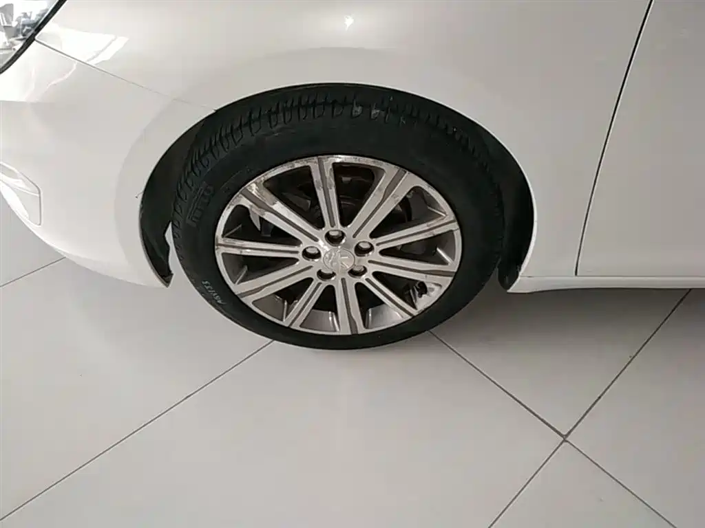 Peugeot 408 2015 Model 1.2T Automatic Luxury Edition фото 23