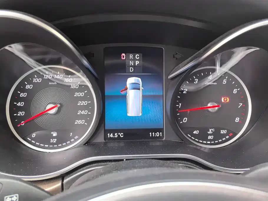 MERCEDES-BENZ V CLASS