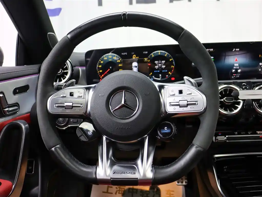 MERCEDES-BENZ CLA AMG