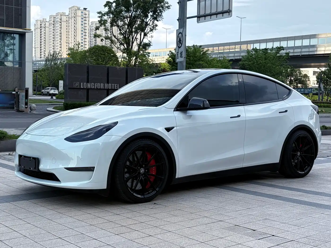 Tesla Model Y 2022 Performance High-Performance All-Wheel Drive Version