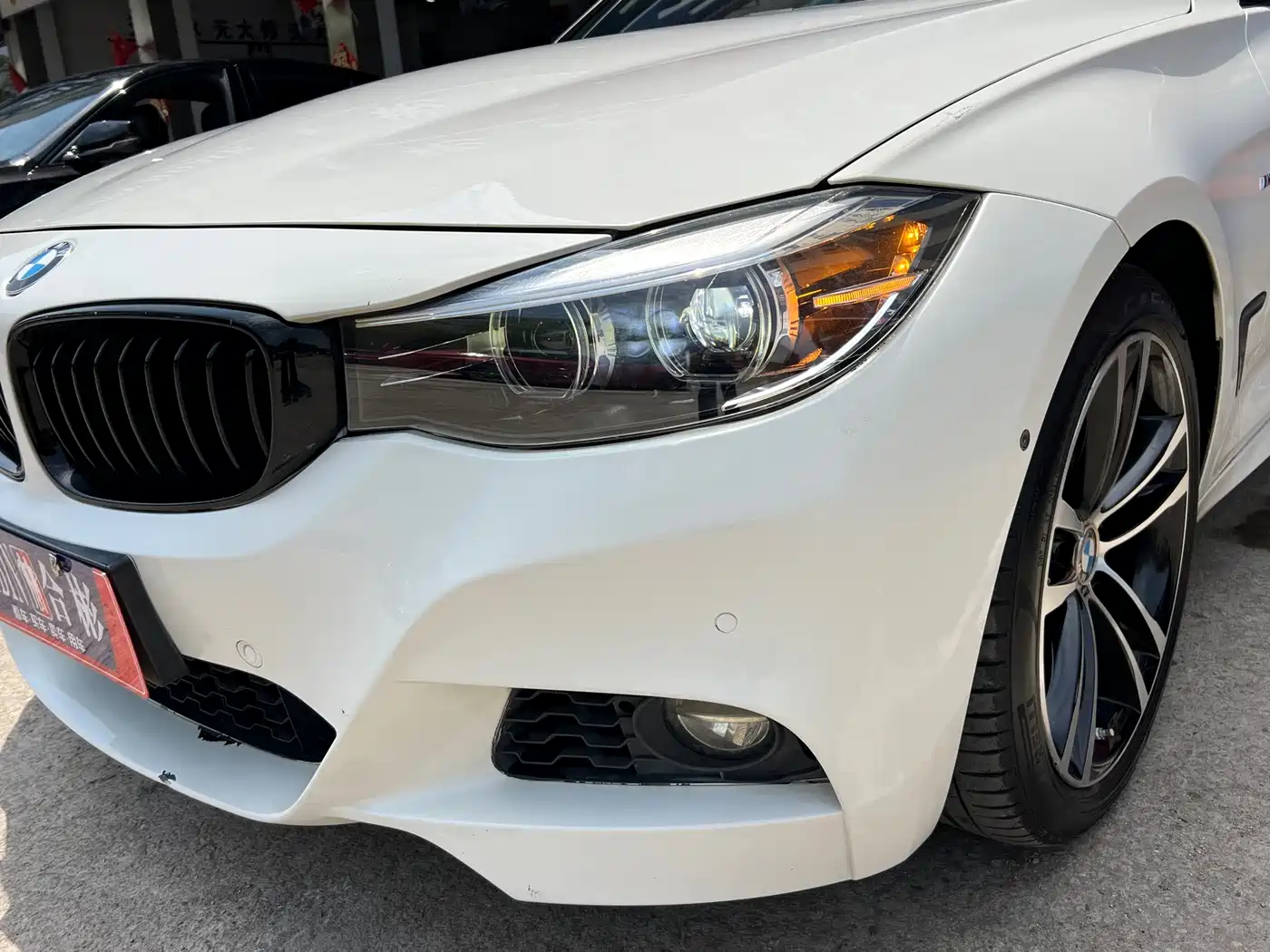 BMW 3 Series GT 2019 330i xDrive M Sport Black Night Edition фото 26