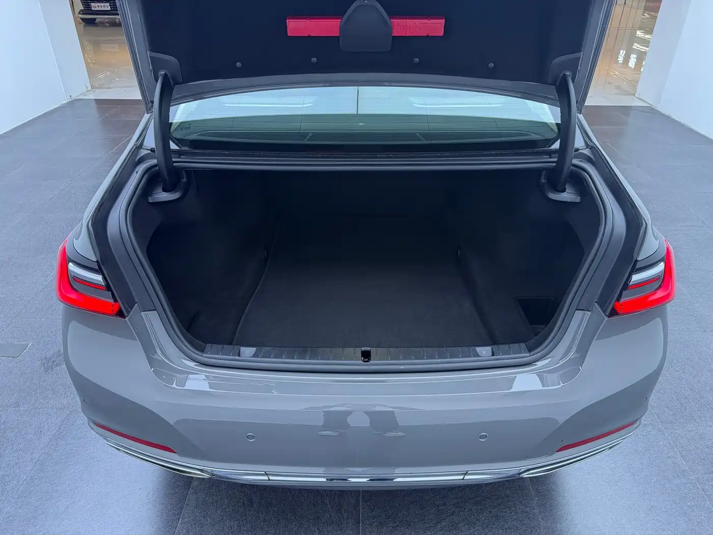 BMW 7 Series 2019 Facelift 730Li Luxury Package фото 24