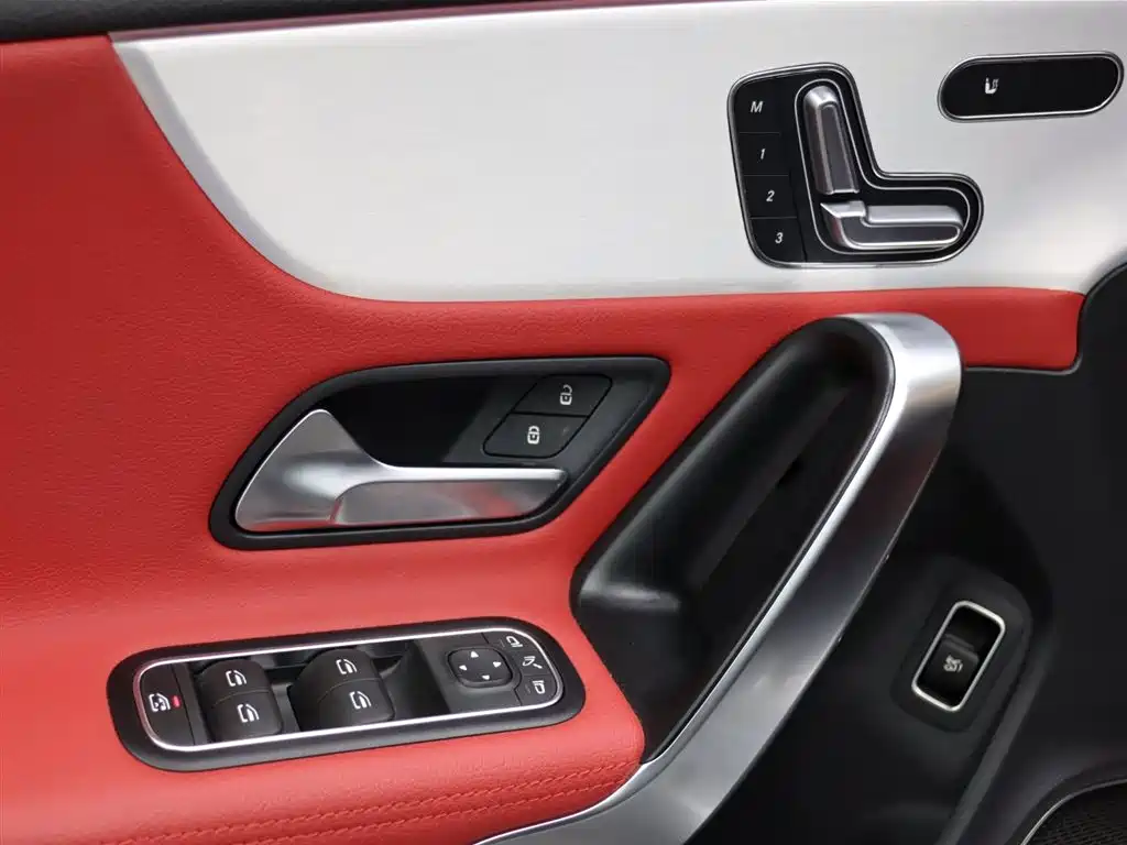 Mercedes-Benz CLA AMG 2022 AMG CLA 45 4MATIC+ фото 25