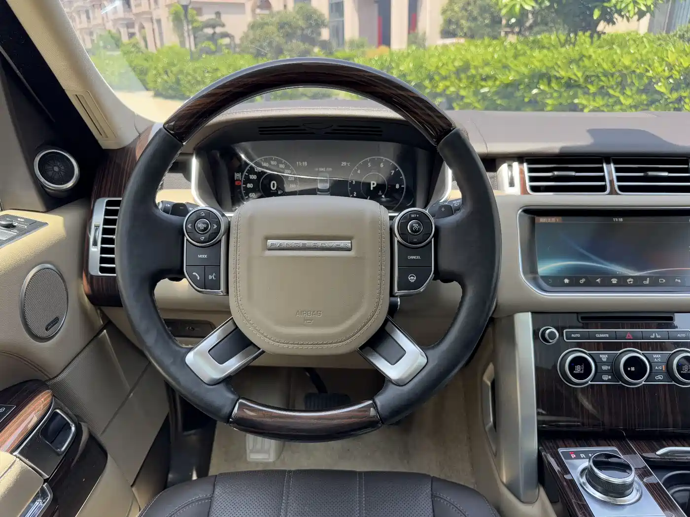 Land Rover Range Rover 2017 3.0 SC V6 Vogue фото 7