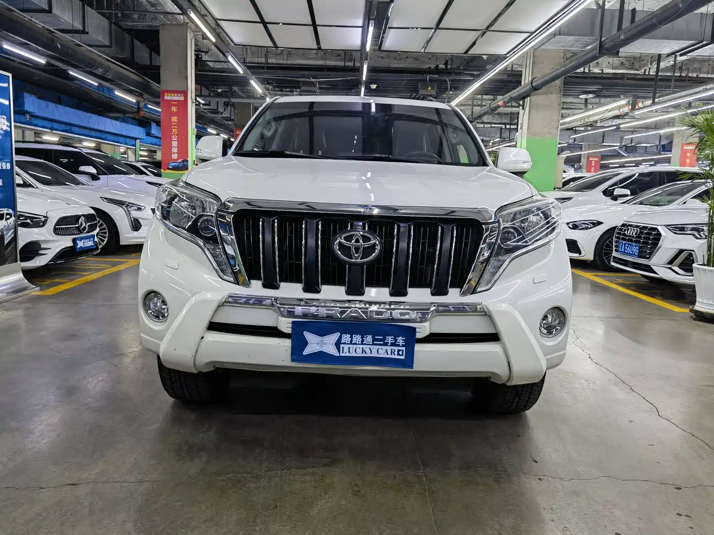 Toyota Prado 2016 2.7L Auto Luxury Edition фото 2