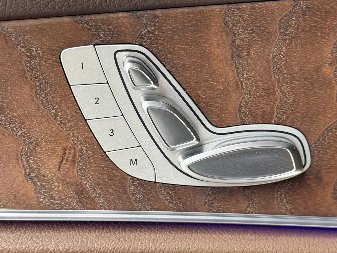 Mercedes-Benz E-Class 2020 Facelift E 300 L Exclusive фото 18