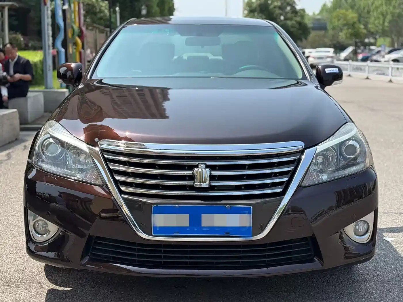 Toyota Crown 2012 2.5L Royal Leather Edition фото 4