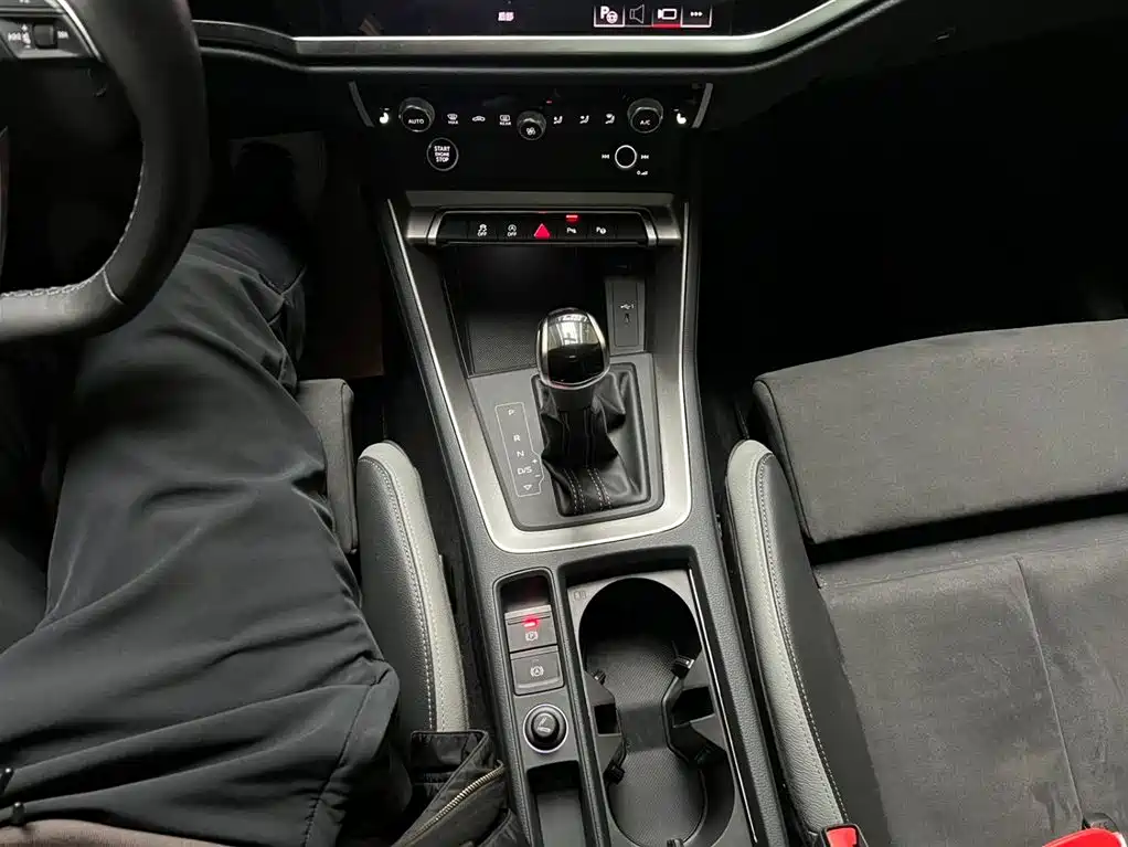 Audi Q3 2022 35 TFSI Fashion Dynamic фото 14