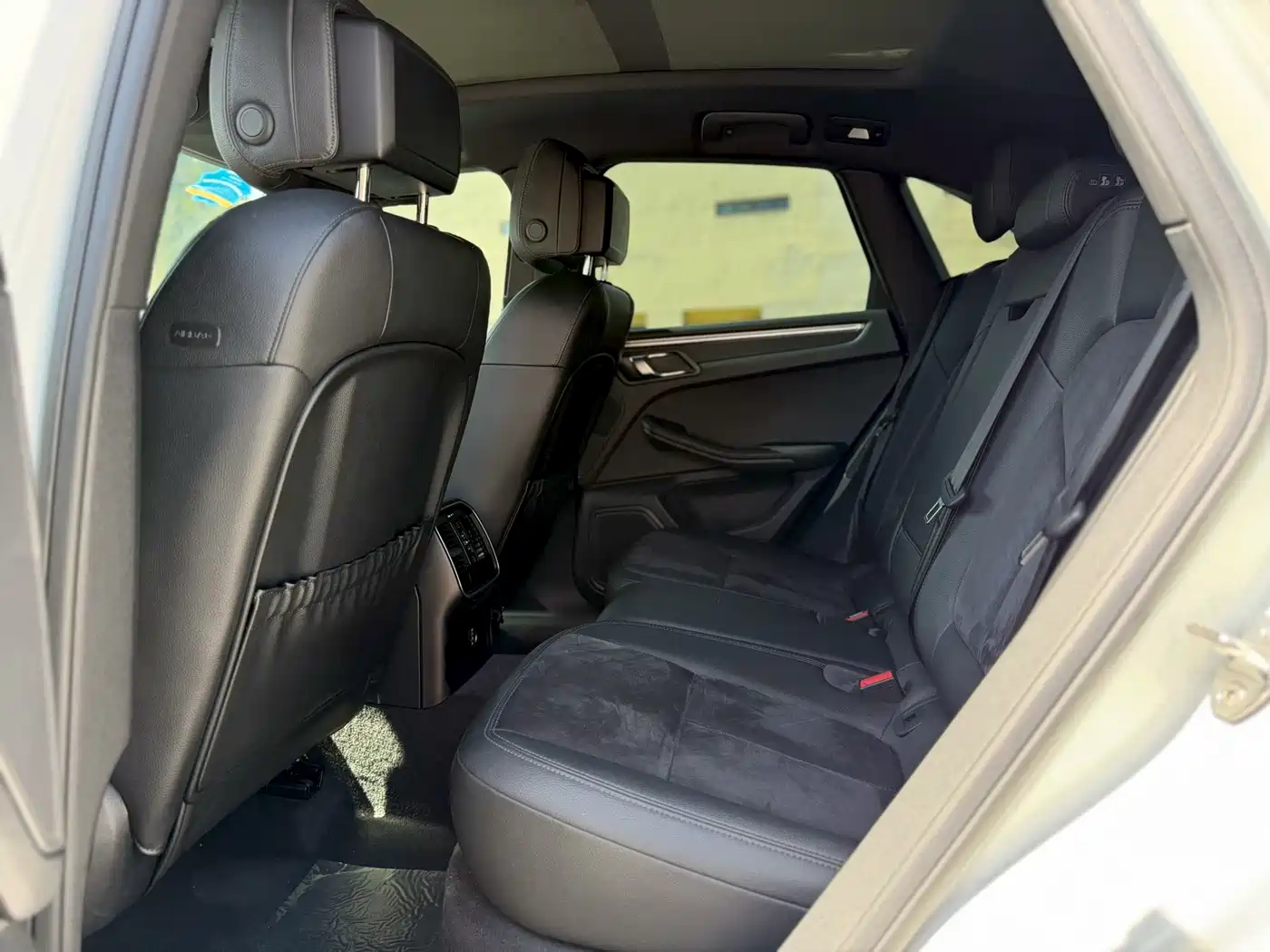 Porsche Macan 2018 Macan 2.0T фото 6