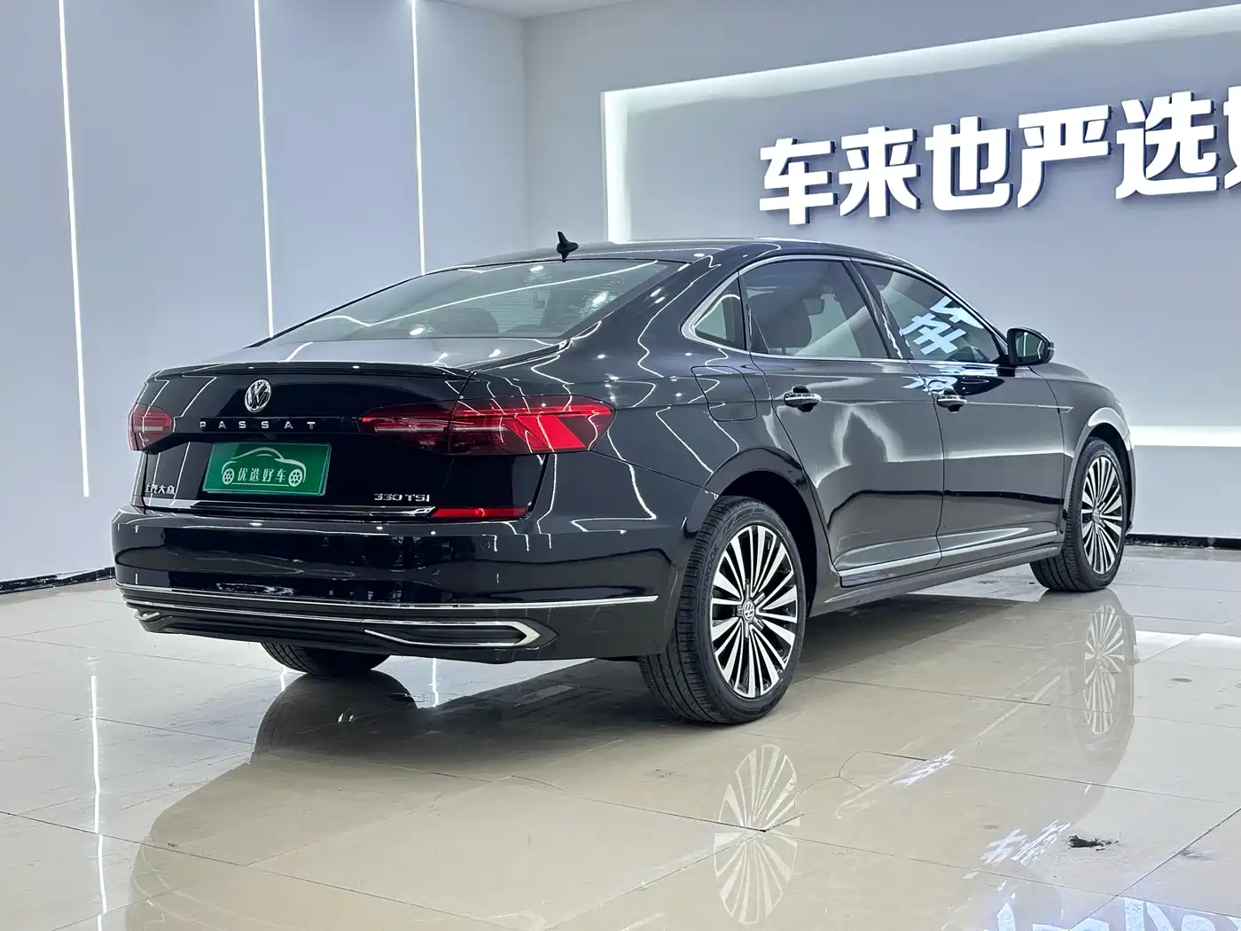 Volkswagen Passat 2019 330TSI Premium Edition China V фото 7