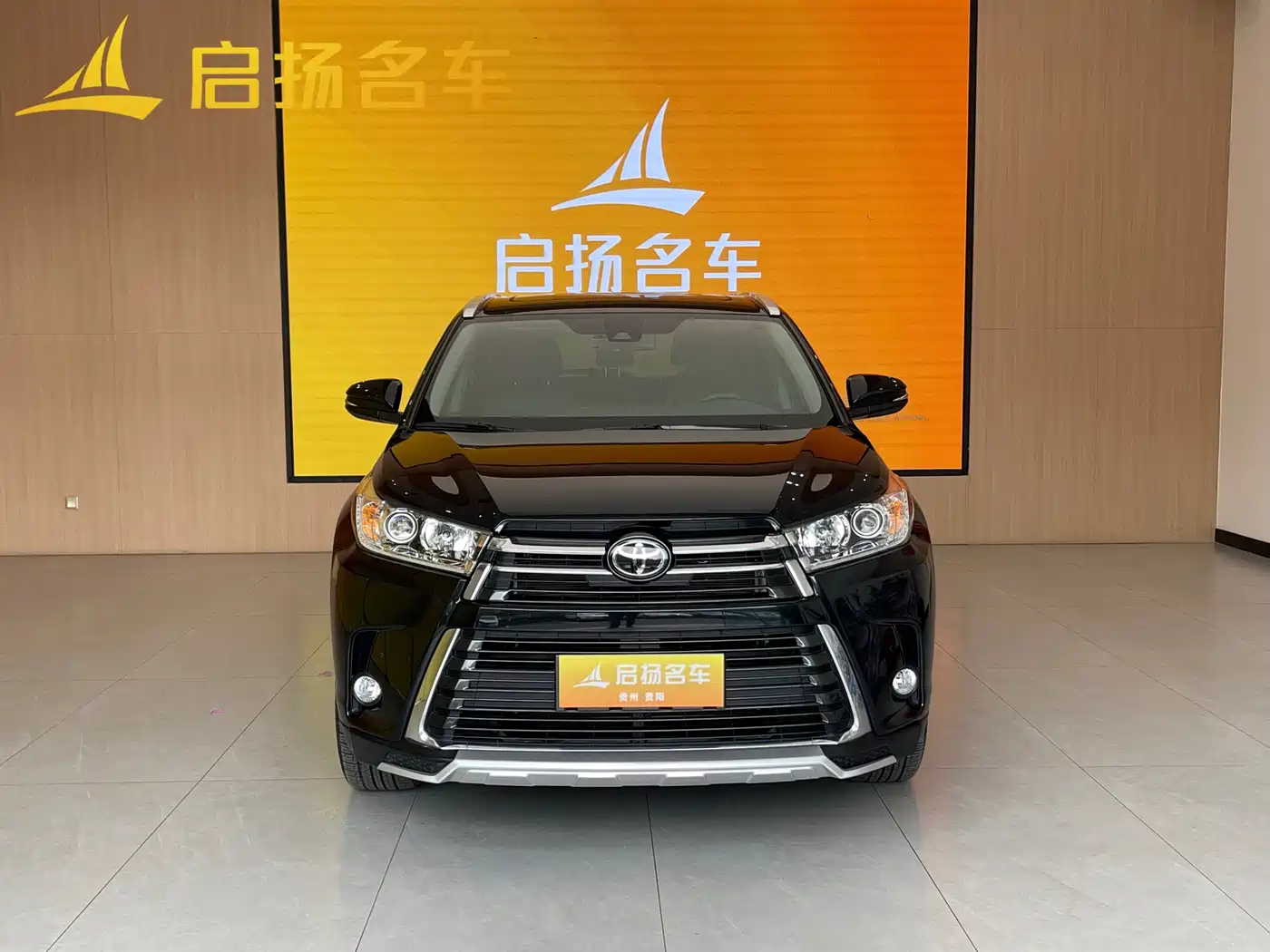 TOYOTA HIGHLANDER