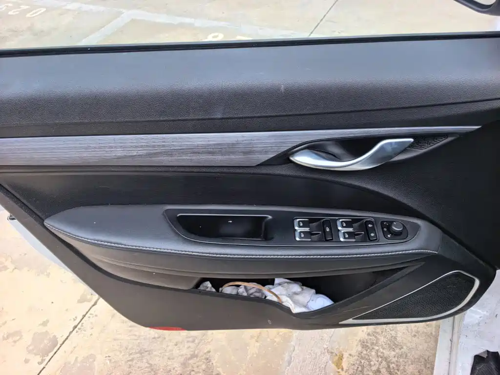 Photo 6 - Geely Emgrand