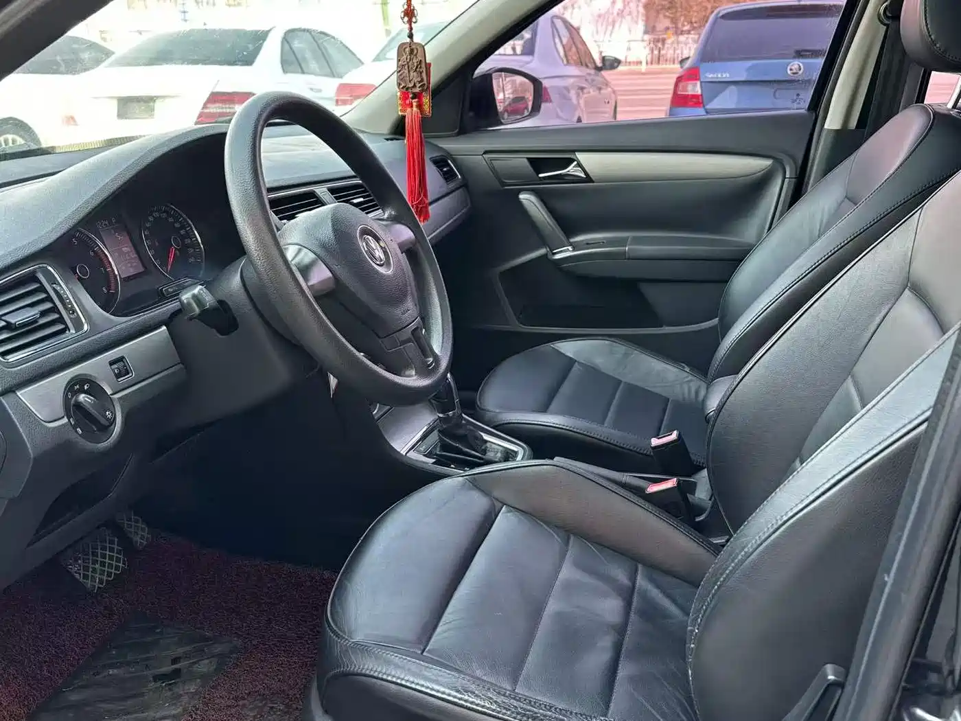Volkswagen Lavida 2013 Model 1.4TSI DSG Luxury фото 5