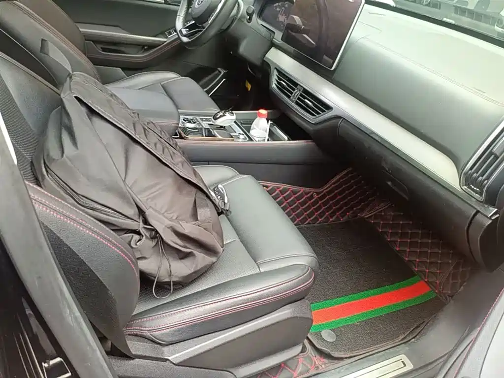 BYD Tang New Energy 2018 DM 2.0T AWD Smart Connection Enjoy Edition 7-Seater China V фото 20