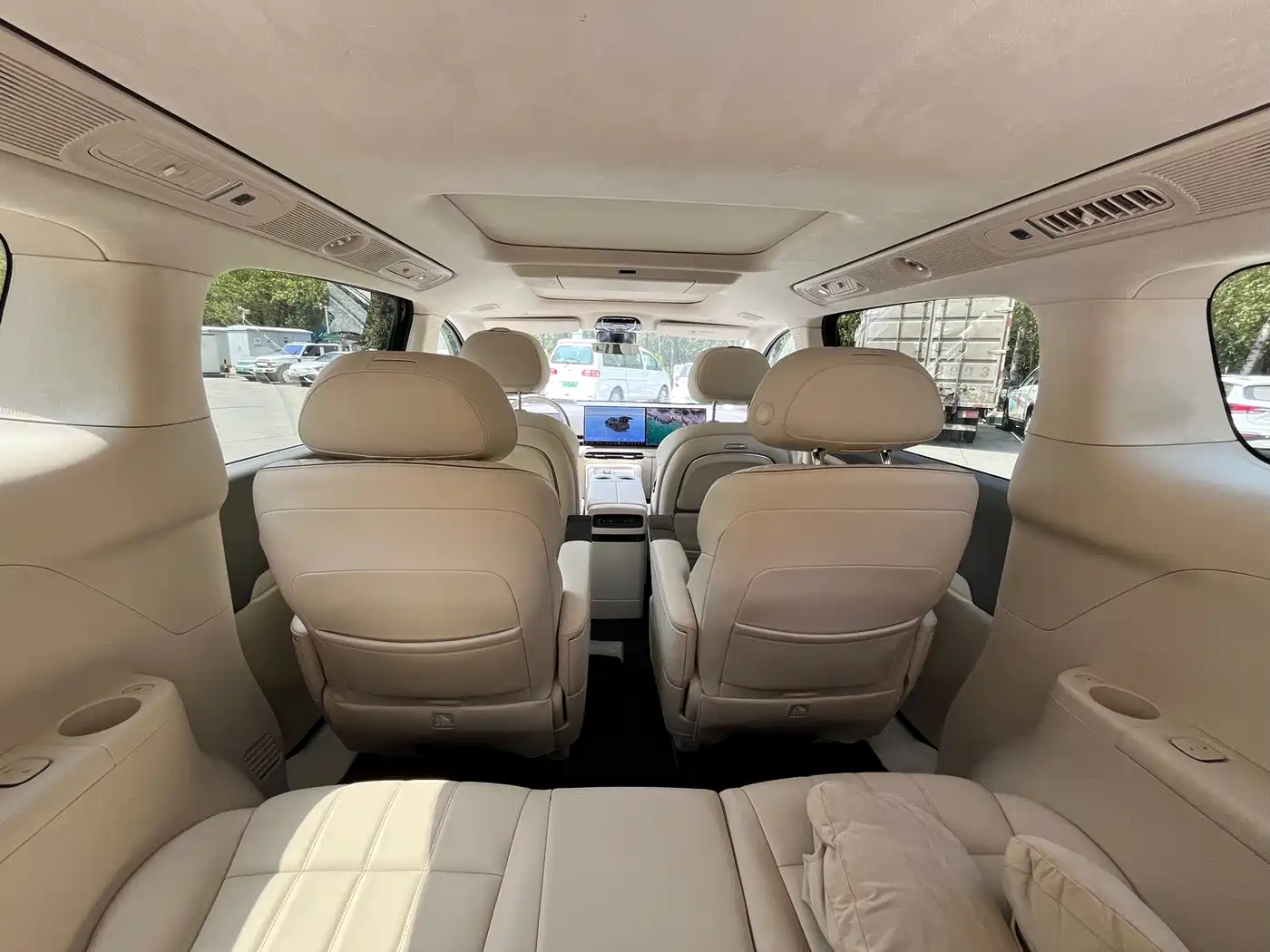 Voyah Auto Voyah Dreamer 2025 PHEV AWD Flagship Kunpeng Edition фото 25