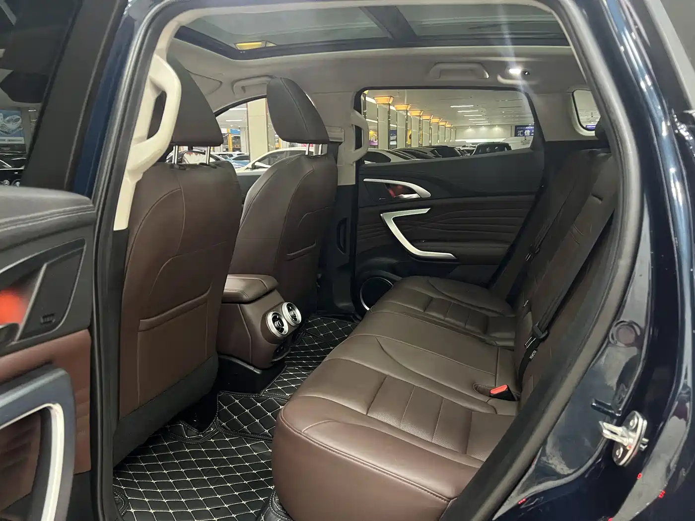 WEI PAI WEI BRAND VV7