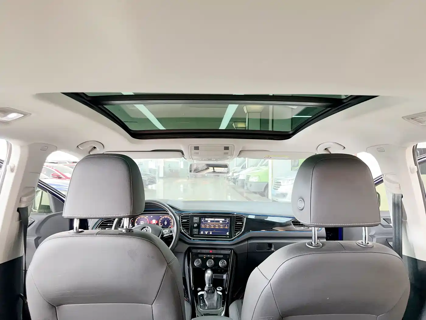 Volkswagen T-ROC 2020 280TSI DSG 2WD Comfort фото 19