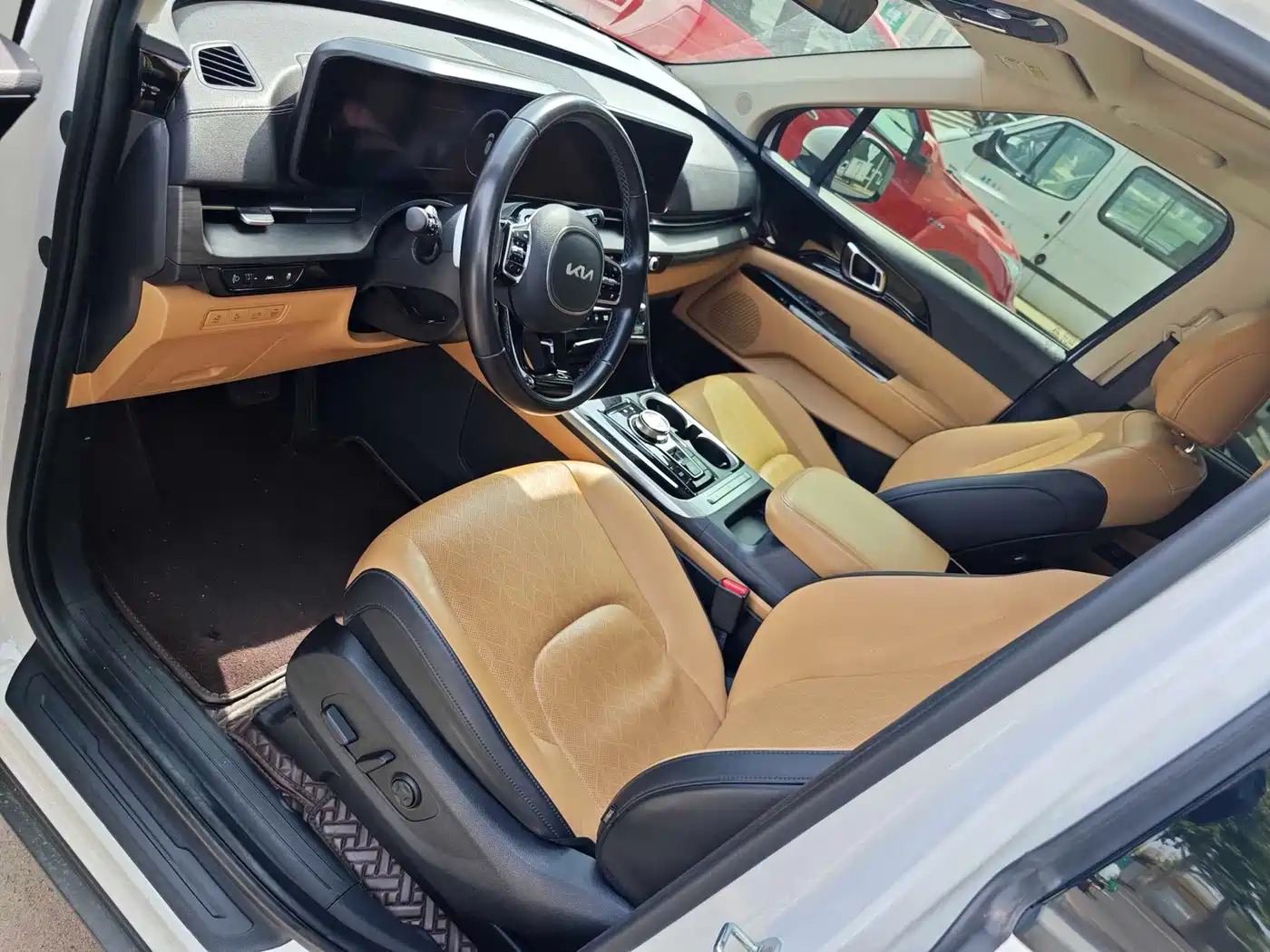 Kia Carnival 2021 2.0T Luxury Edition фото 13