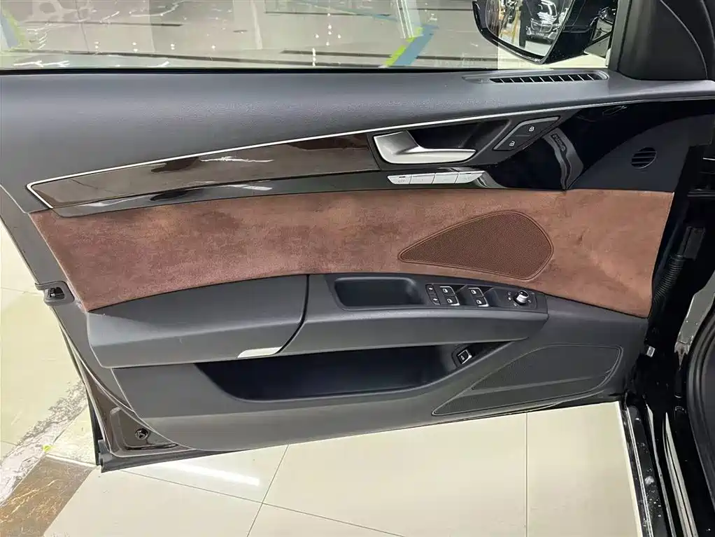 Audi A8 2016 A8L 45 TFSI quattro Fashion фото 5