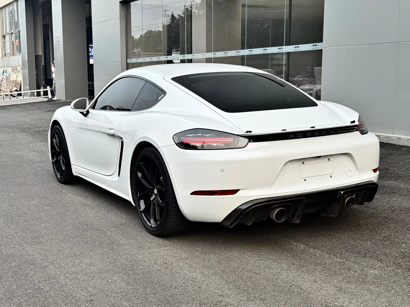 Porsche 718 2018 Cayman 2.0T фото 15
