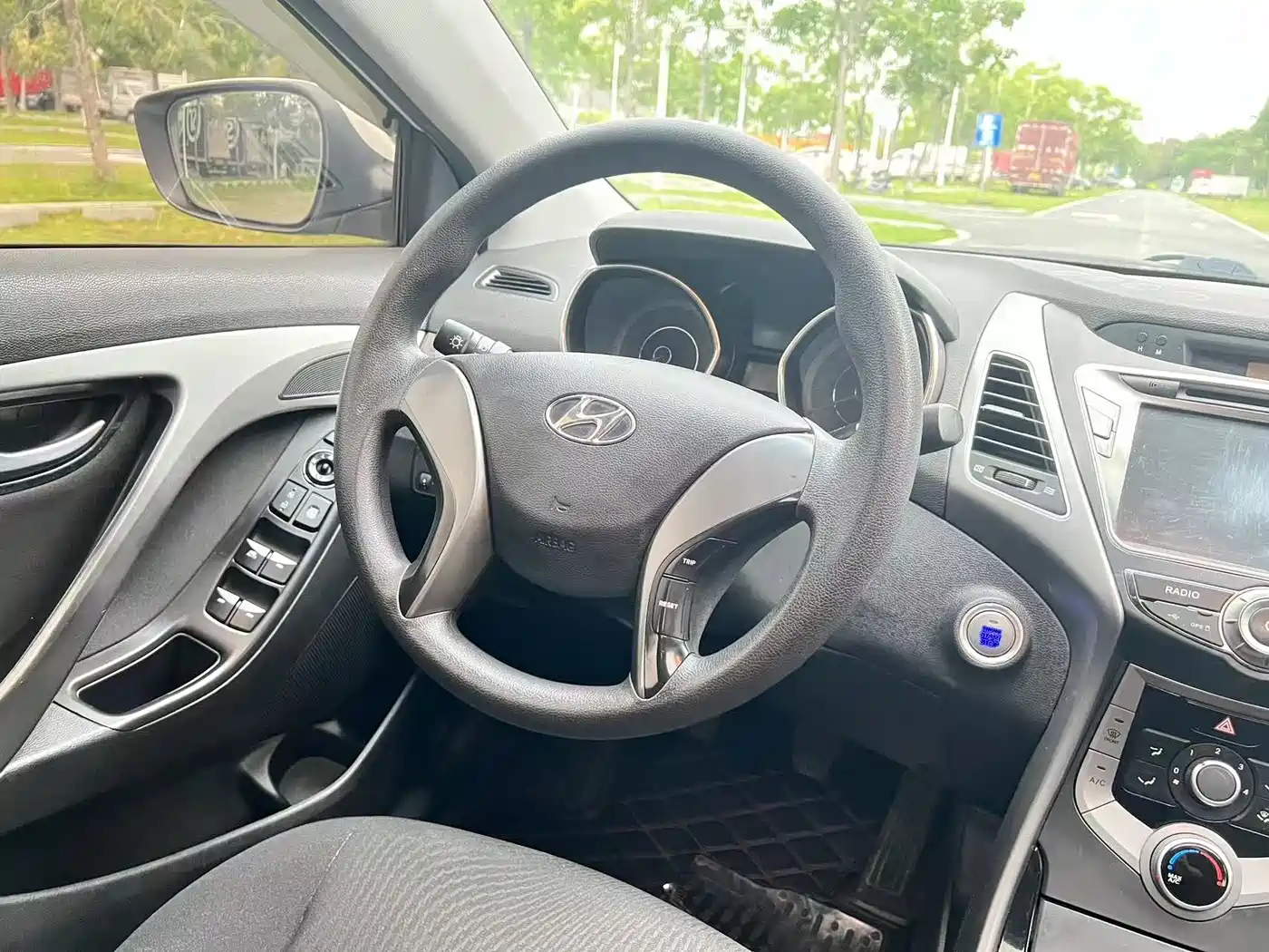 Hyundai Langdong 2015 1.6L Manual Premium фото 9