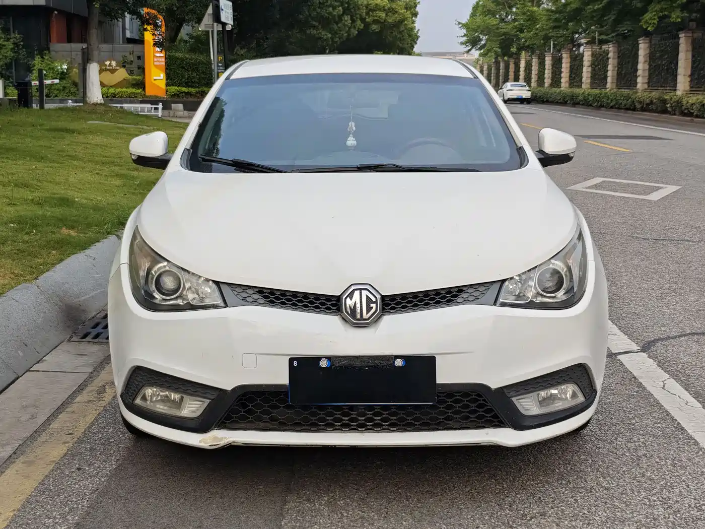 Фото 2 - MG MG5