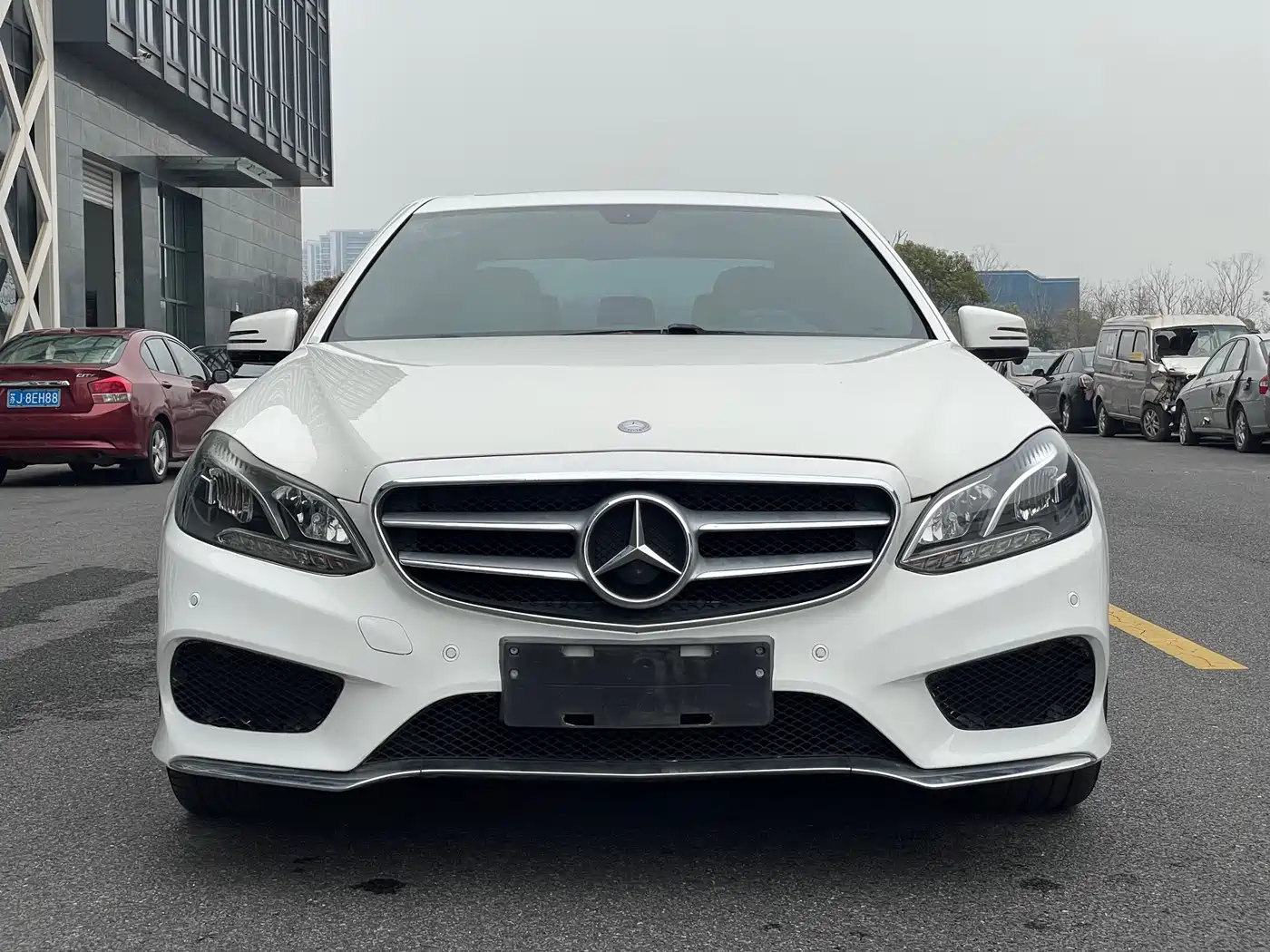 Mercedes-Benz E-Class 2015 Facelift E 200 L Sport фото 2