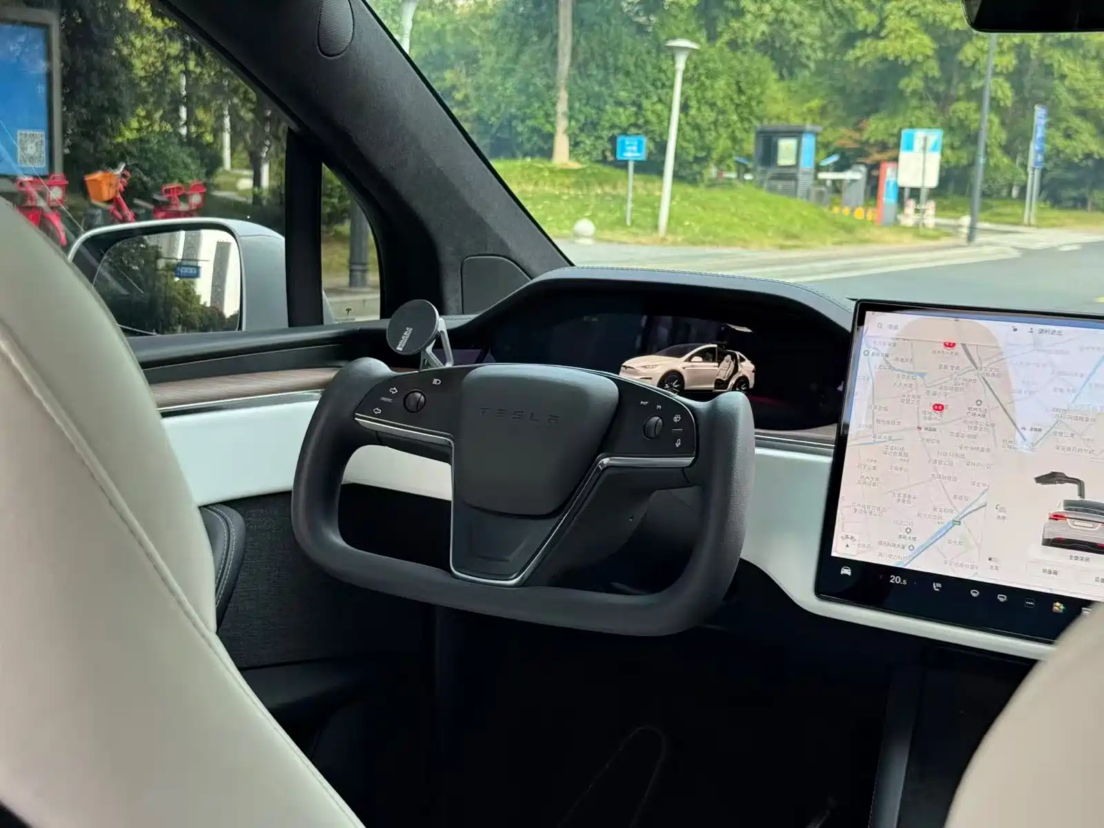 Фото 4 - Tesla Model X