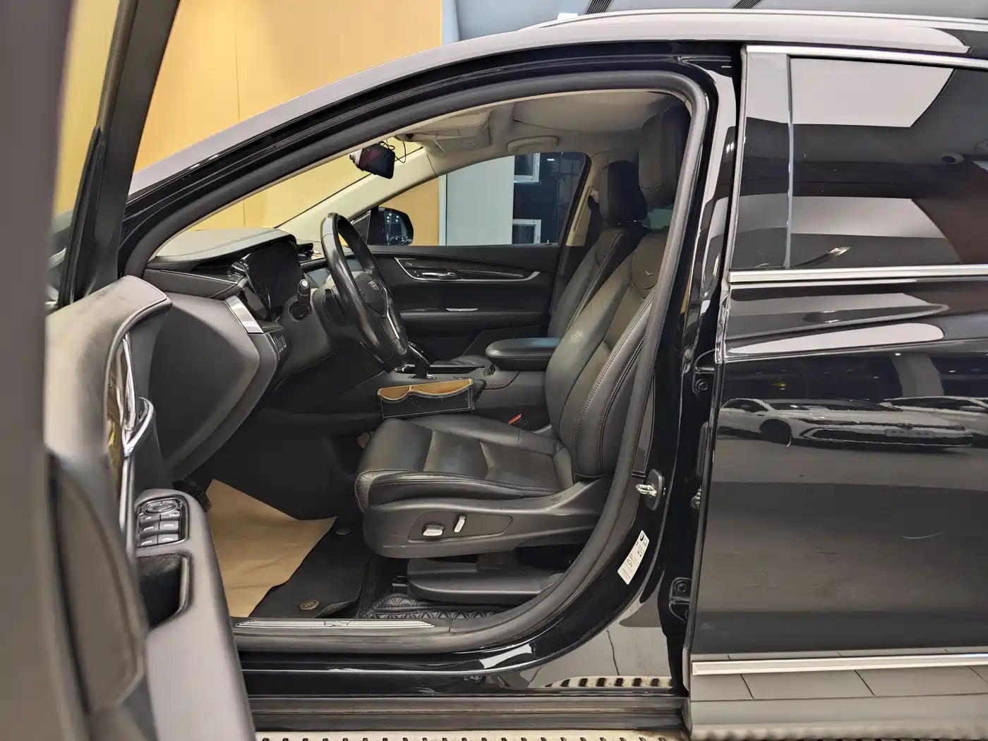 Cadillac XT5 2018 25T Luxury фото 15