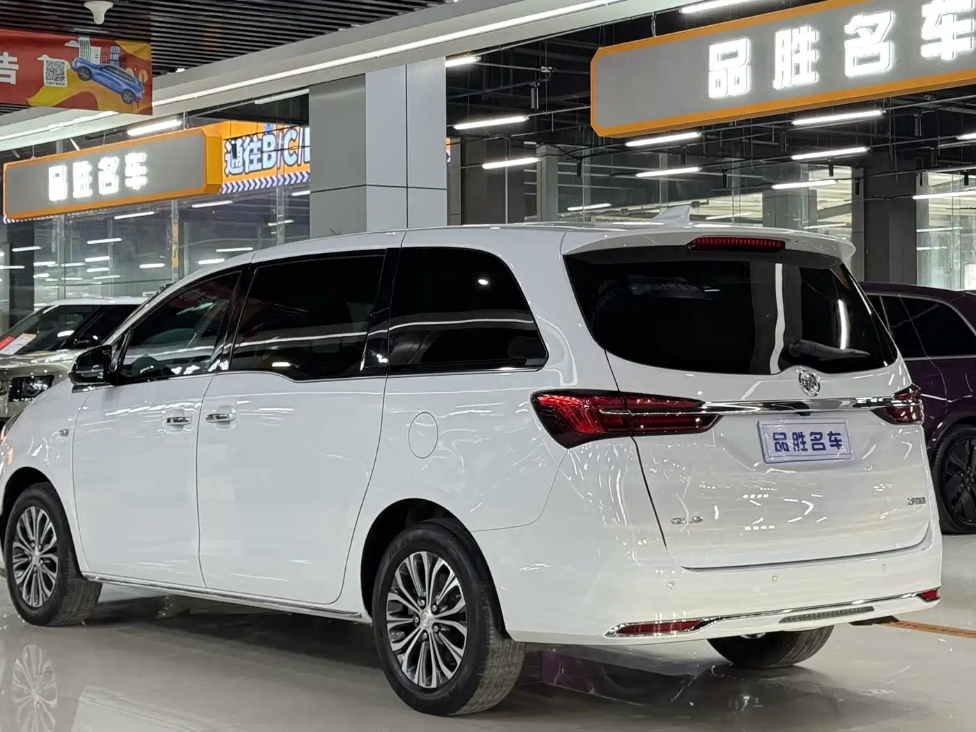 Buick GL8 2023 Facelift Land Business Class Luxury фото 4