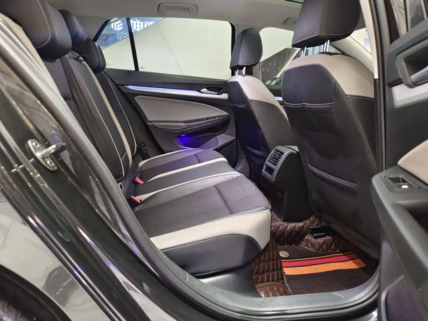 Volkswagen Golf 2023 Facelift 280TSI DSG Pro фото 18
