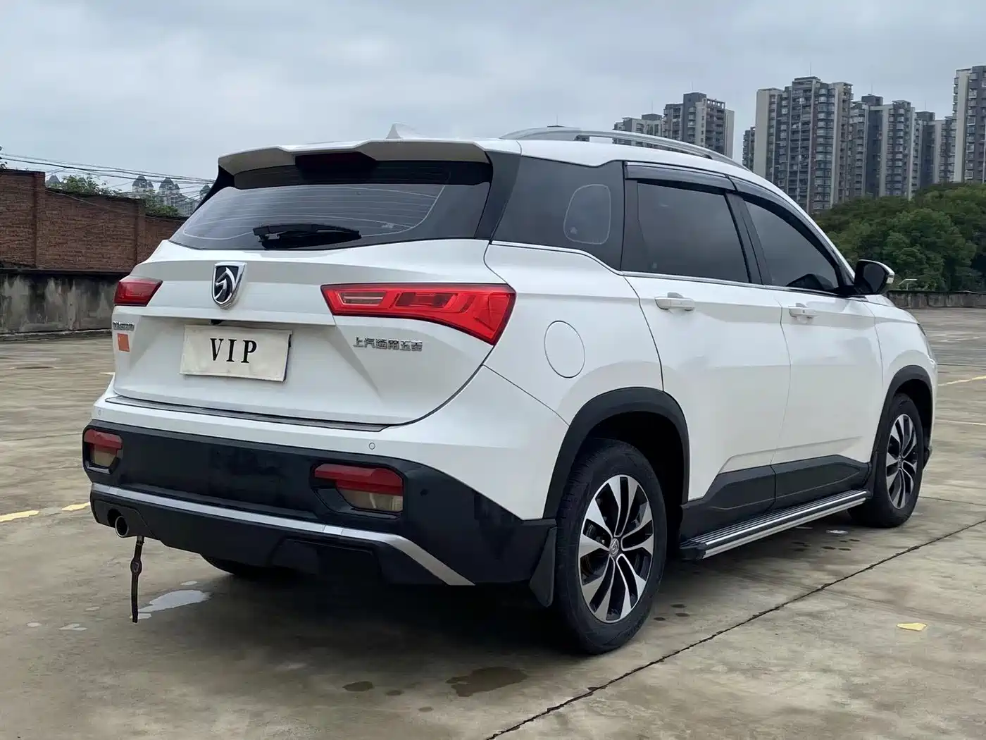 Baojun 530 2020 2020 1.5T CVT Premium Connect 7-seater