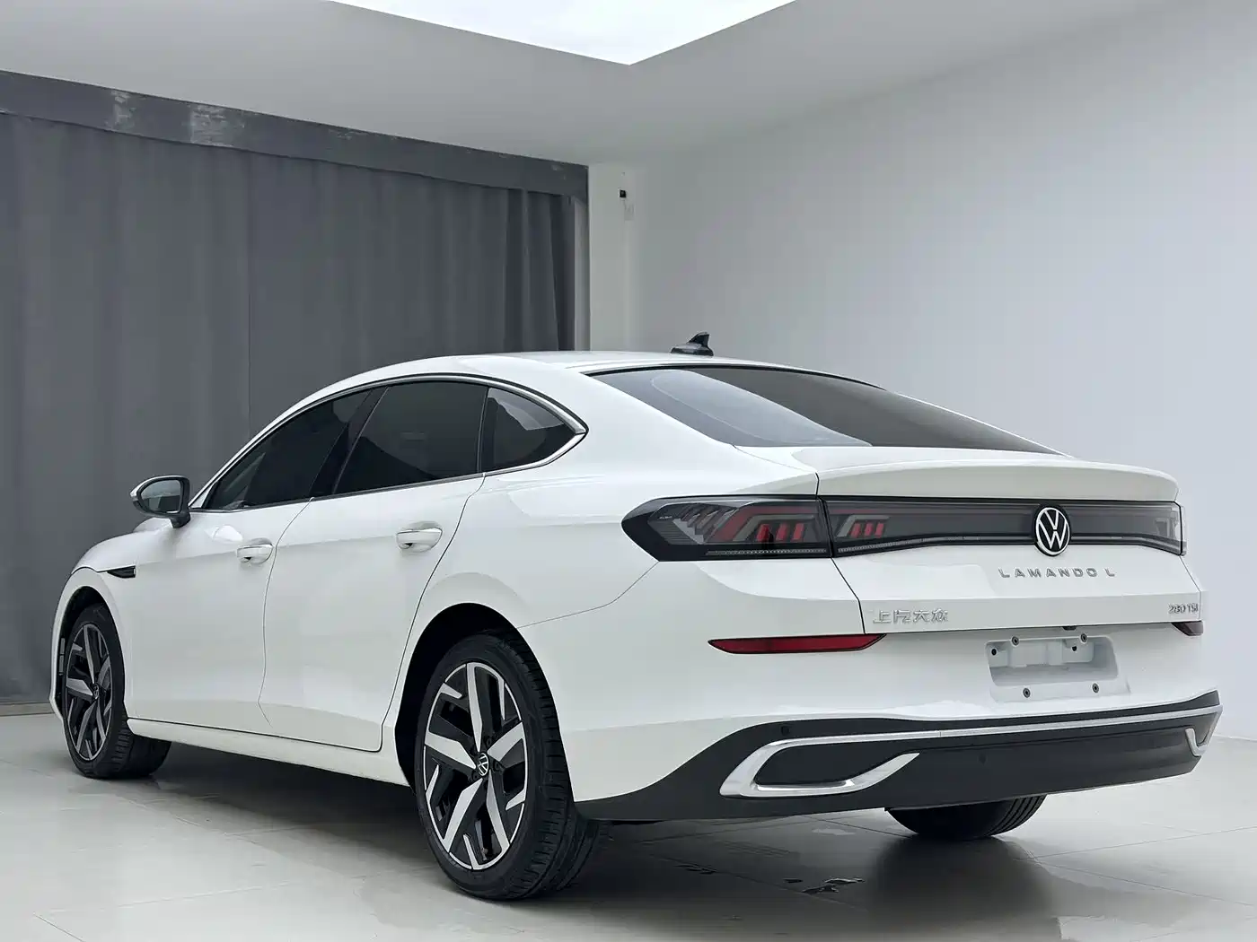 Volkswagen Lamando 2023 Lamando L 280TSI DSG Cool Edition фото 4
