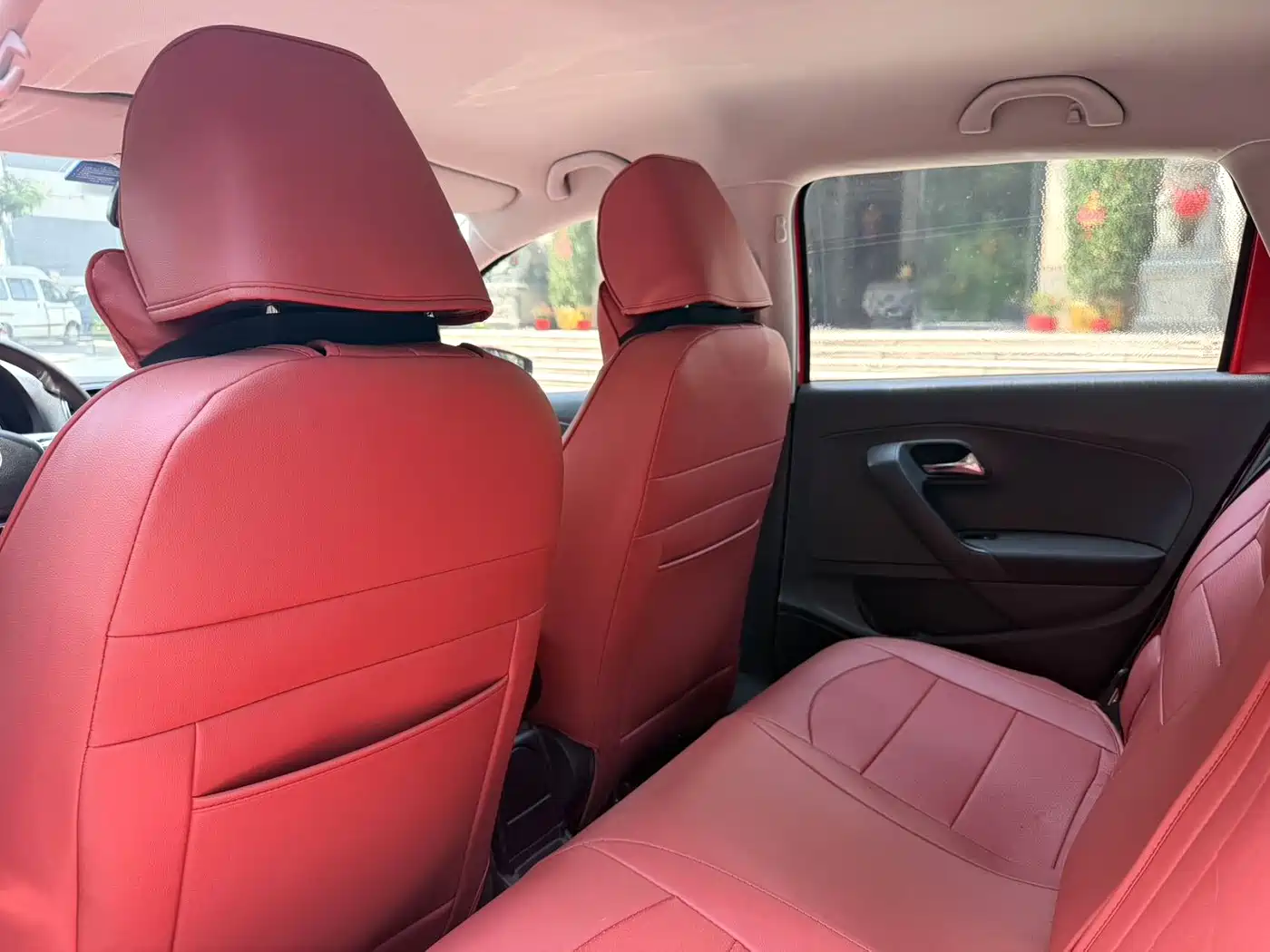 Volkswagen Polo 2015 2014 1.6L Automatic Comfort Edition