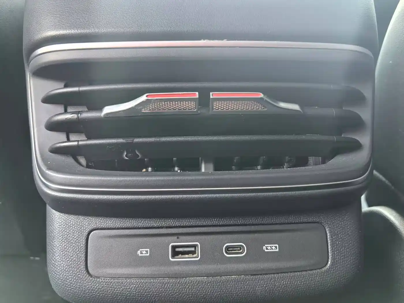 Hongqi HS3 PHEV 2025 PHEV 115km Power Edition фото 8