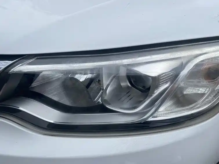 Photo 3 - Geely Vision