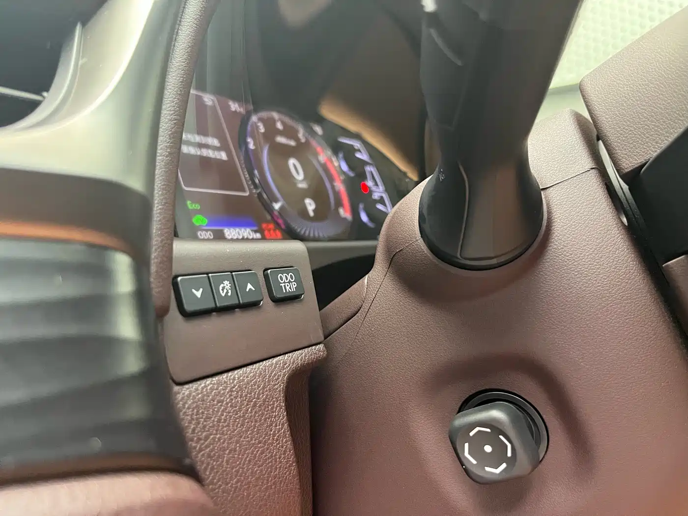 Lexus ES 2018 300h Excellence Edition China V фото 17