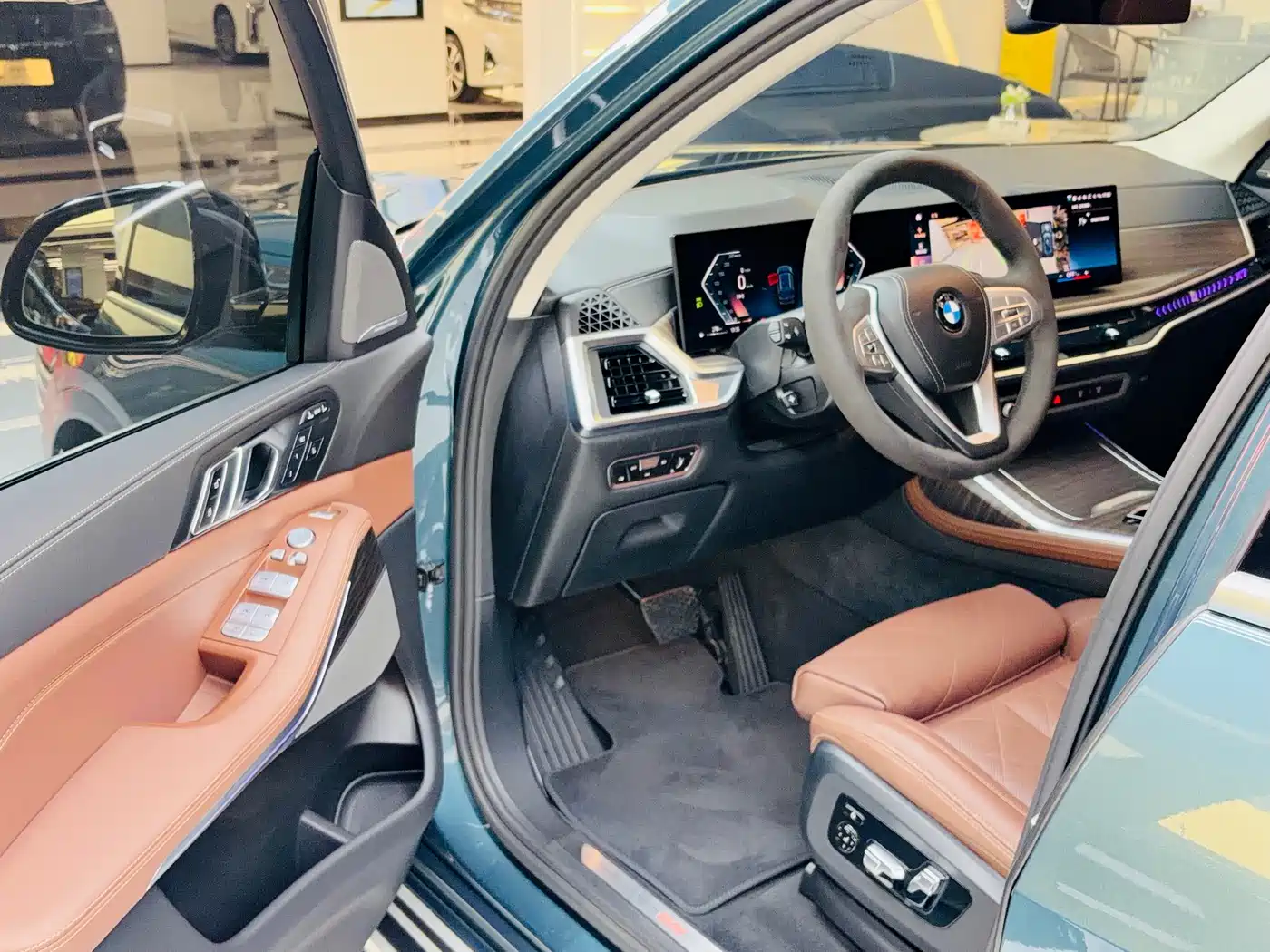 BMW X7 2023 xDrive40i Leading Luxury Package фото 6